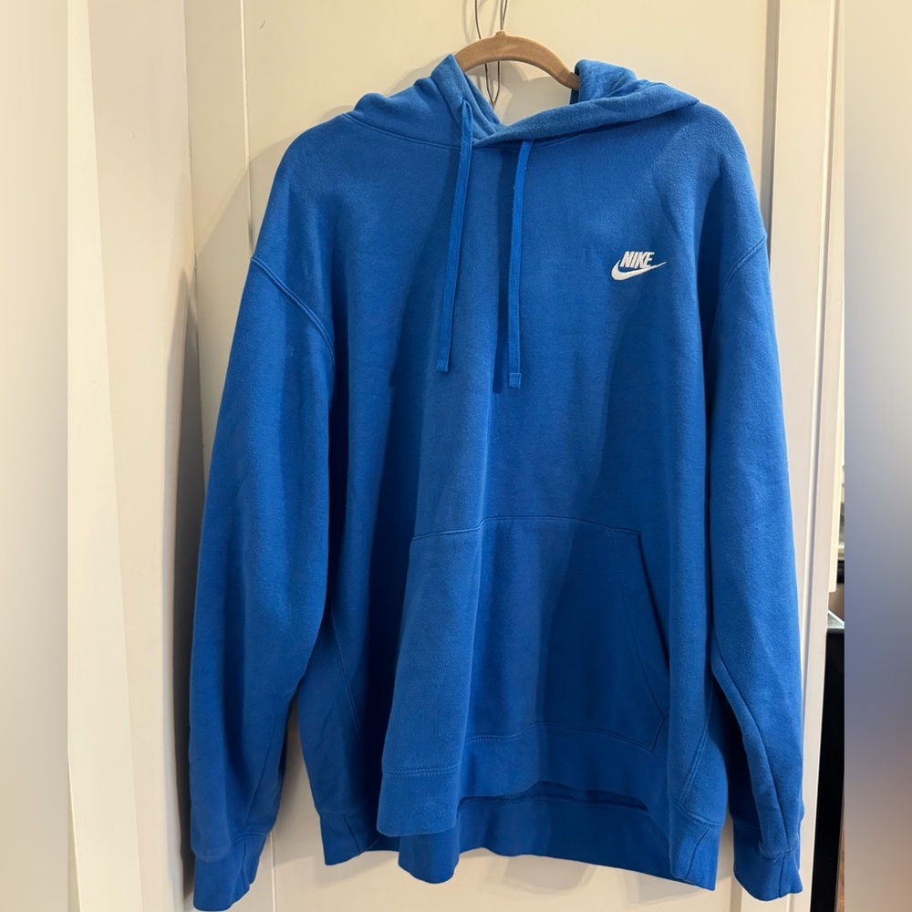 Nike Men's Vibrant Blue Pullover Hoodie